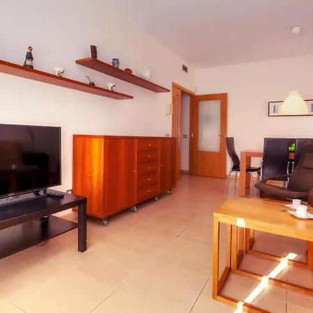 Medes Golf Eagle Apartment Pals
